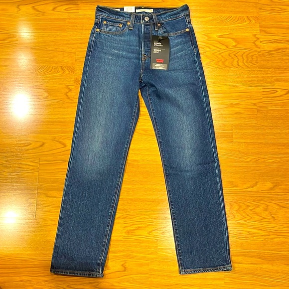 Levi’s Wedgie Straight denim size 25 - Picture 1 of 5
